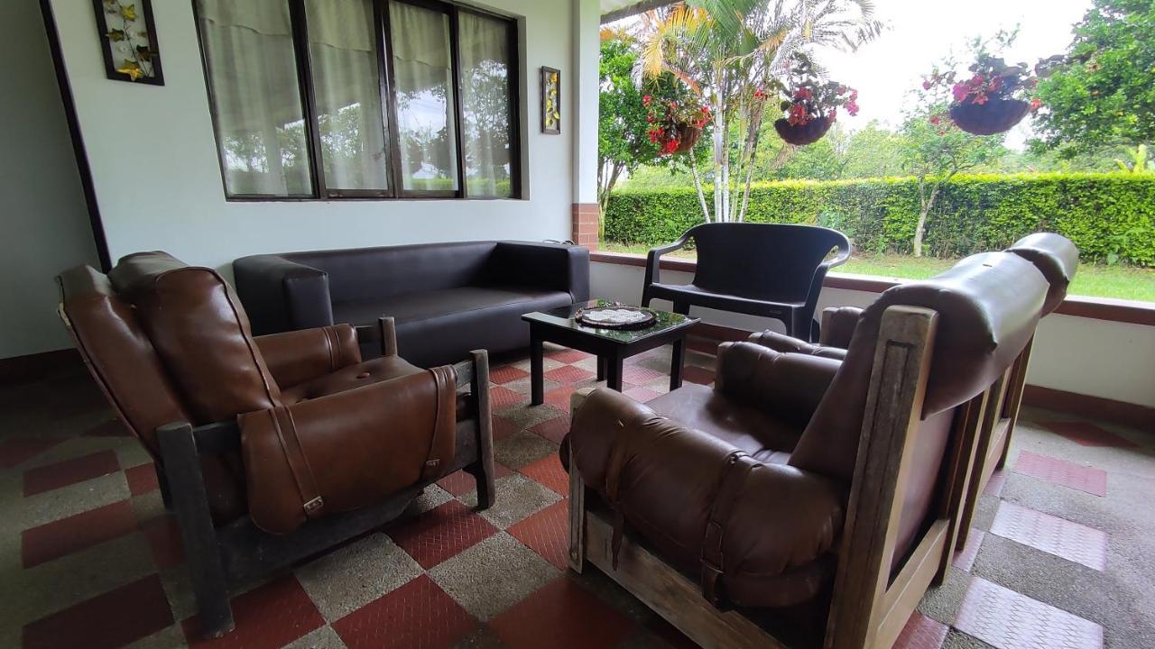 Finca Hotel El Saman De Alto Bonito Montenegro Eksteriør billede