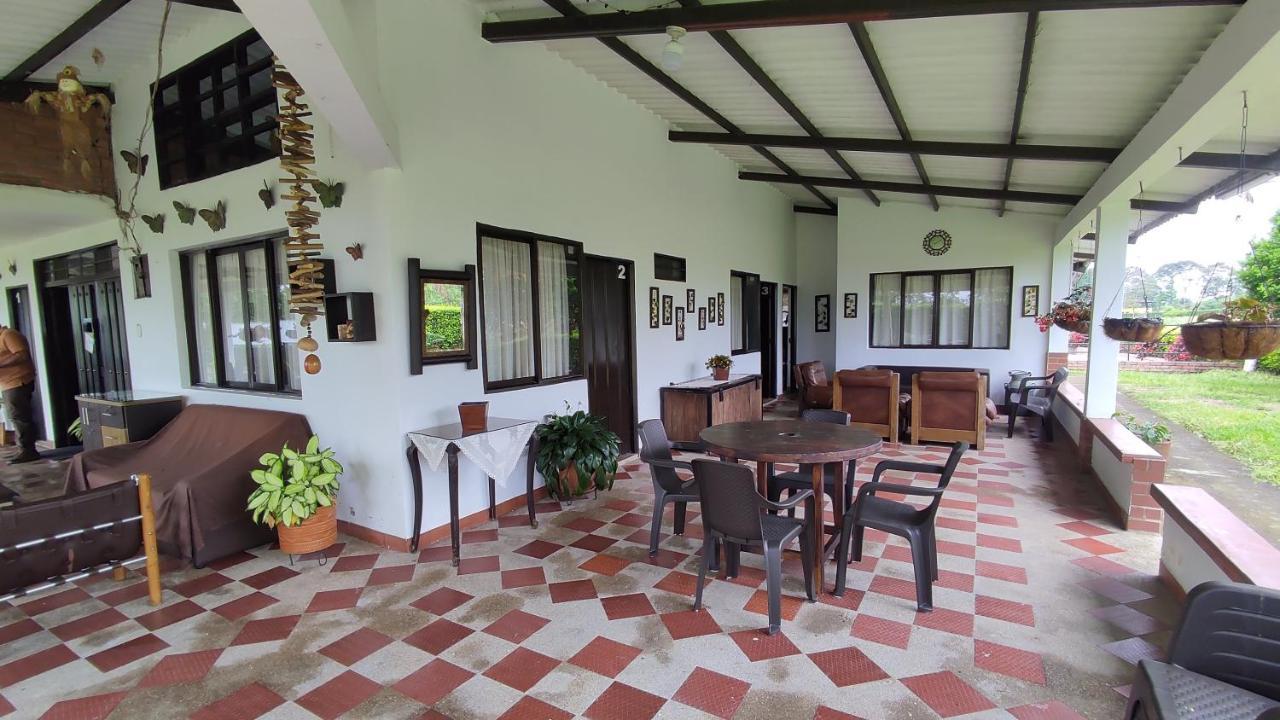 Finca Hotel El Saman De Alto Bonito Montenegro Eksteriør billede