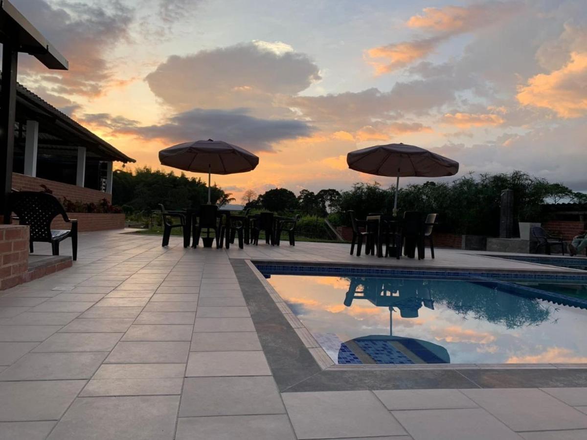 Finca Hotel El Saman De Alto Bonito Montenegro Eksteriør billede