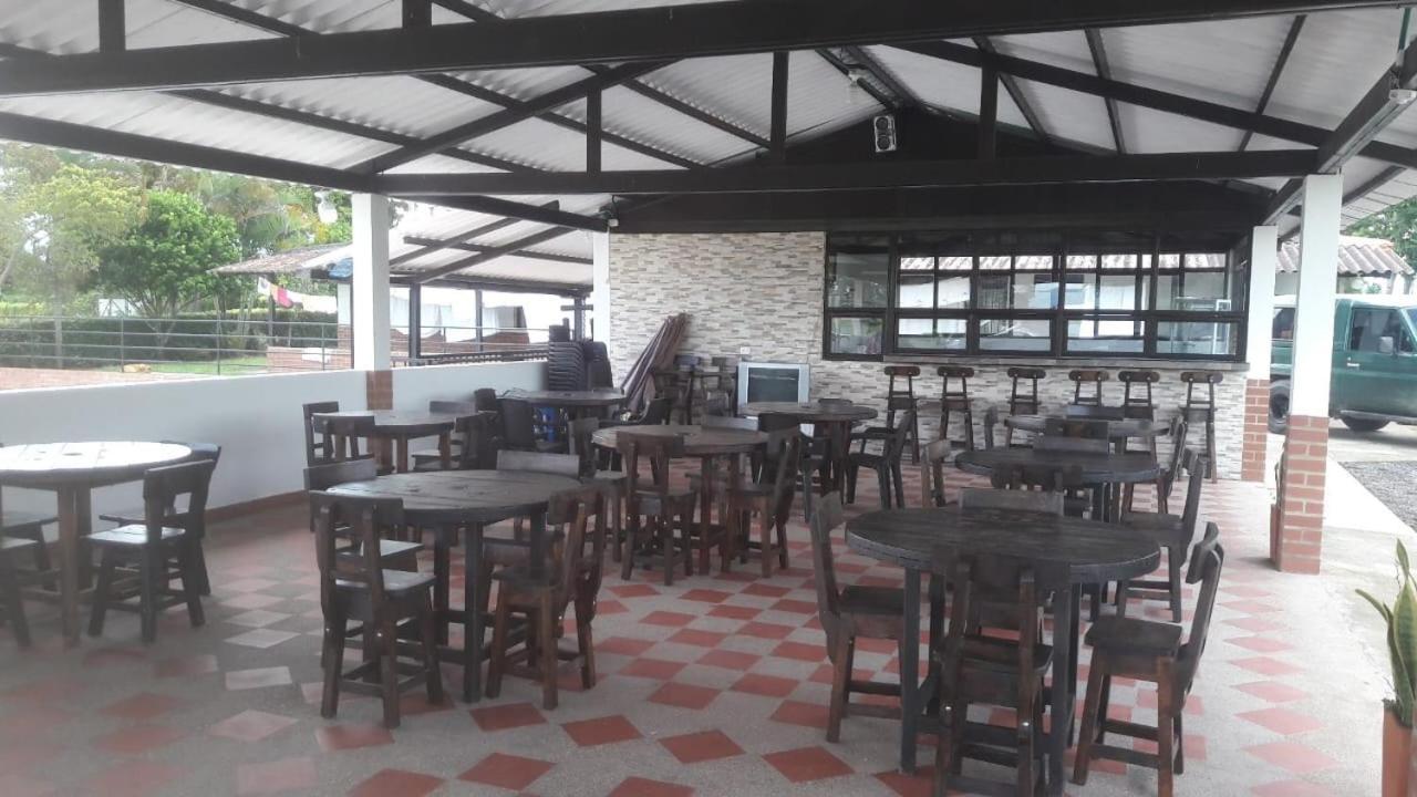 Finca Hotel El Saman De Alto Bonito Montenegro Eksteriør billede