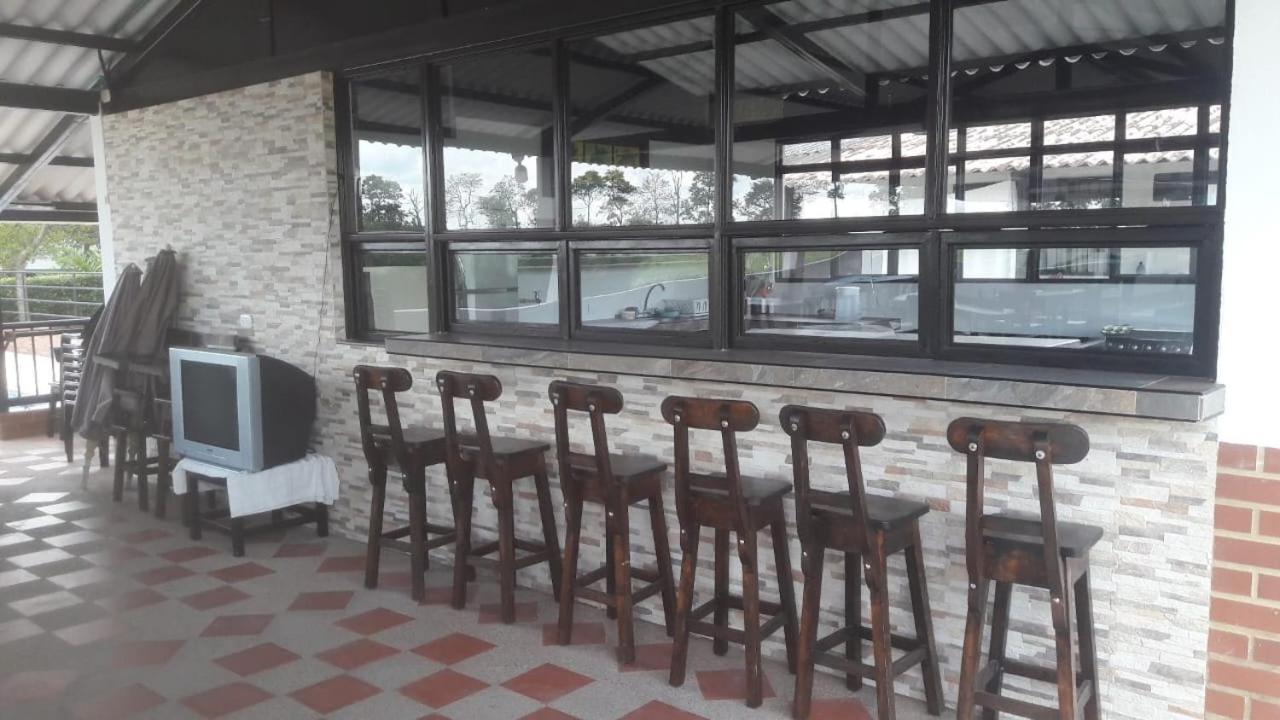 Finca Hotel El Saman De Alto Bonito Montenegro Eksteriør billede